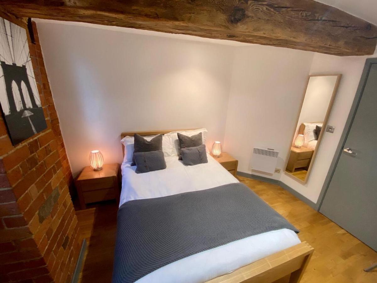 Stewart Docks Apartment Γκλόστερ Εξωτερικό φωτογραφία
